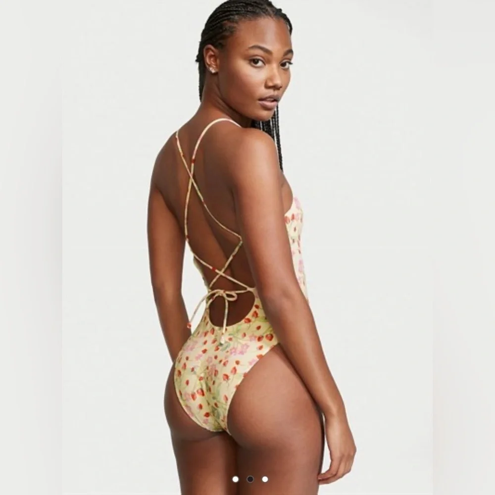NWT Victoria's Secret Essential Scoop One-Piece Swimsuit Size L/Coverup Size M/L - Picture 15 of 16